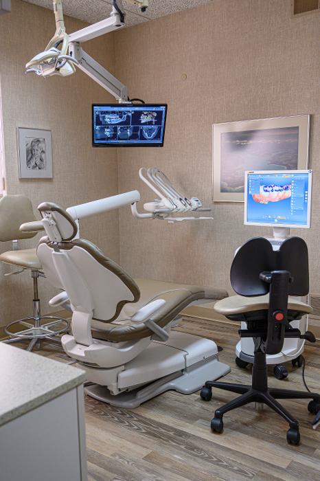dental treatment room in troy